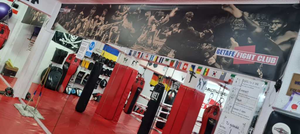 Gimnasio en usera, gimnasio usera, boxeo en usera, muay Thai en usera, kickboxing en usera, K1 en usera, jiu-jitsu brasileño en usera, artes marciales mixtas en usera, bjj en usera, grappling en usera, mma en usera, artes marciales en Usera, deporte de contacto en usera, escuela de artes marciales en Madrid, la mejor escuela de boxeo en Madrid, la mejor escuela de muay thai en Madrid, boxeo en arganzuela, muay Thai en arganzuela, kickboxing en arganzuela, K1 en arganzuela, jiu-jitsu brasileño en arganzuela, bjj en arganzuela, artes marciales mixtas en arganzuela, MMA en arganzuela, boxeo en carabanchel, muay Thai en carabanchel, kickboxing en carabanchel, K1 en carabanchel, jiu-jitsu brasileño en carabanchel, bjj en carabanchel, artes marciales mixtas en carabanchel, MMA en carabanchel, boxeo en villaverde, muay Thai en villaverde, kickboxing en villaverde, K1 en villaverde, jiu-jitsu brasileño en villaverde, bjj en villaverde, artes marciales mixtas en villaverde, mma en villaverde,