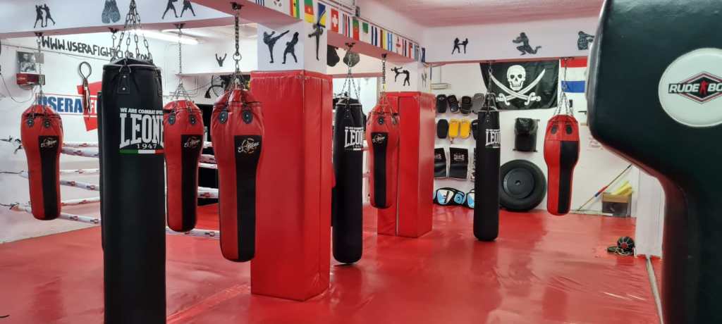 Gimnasio en usera, gimnasio usera, boxeo en usera, muay Thai en usera, kickboxing en usera, K1 en usera, jiu-jitsu brasileño en usera, artes marciales mixtas en usera, bjj en usera, grappling en usera, mma en usera, artes marciales en Usera, deporte de contacto en usera, escuela de artes marciales en Madrid, la mejor escuela de boxeo en Madrid, la mejor escuela de muay thai en Madrid, boxeo en arganzuela, muay Thai en arganzuela, kickboxing en arganzuela, K1 en arganzuela, jiu-jitsu brasileño en arganzuela, bjj en arganzuela, artes marciales mixtas en arganzuela, MMA en arganzuela, boxeo en carabanchel, muay Thai en carabanchel, kickboxing en carabanchel, K1 en carabanchel, jiu-jitsu brasileño en carabanchel, bjj en carabanchel, artes marciales mixtas en carabanchel, MMA en carabanchel, boxeo en villaverde, muay Thai en villaverde, kickboxing en villaverde, K1 en villaverde, jiu-jitsu brasileño en villaverde, bjj en villaverde, artes marciales mixtas en villaverde, mma en villaverde,